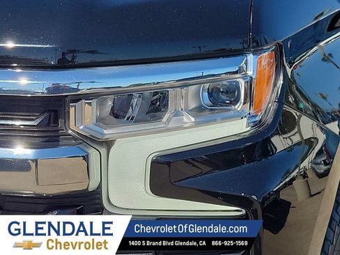 Certified 2025 Chevrolet Silverado 1500 LT AWD/4WD image 17