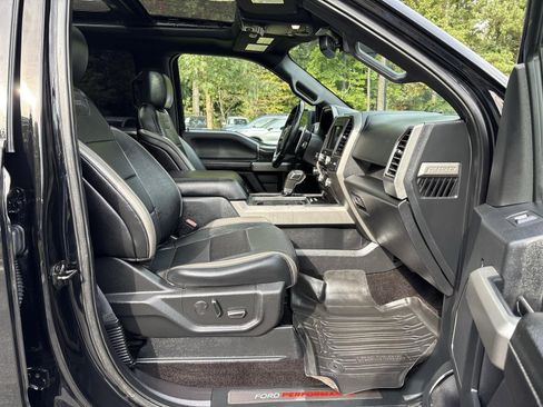 Used 2018 Ford F150 Raptor w/ Equipment Group 802A Luxury image 25