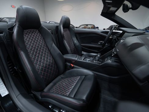 Used 2021 Audi R8 V10 image 32