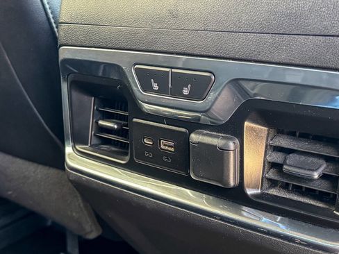 Used 2019 GMC Sierra 1500 SLT w/ SLT Premium Package image 13