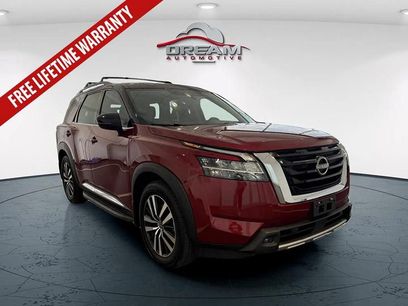 Used 2023 Nissan Pathfinder Platinum w/ Lighting Package (N93)