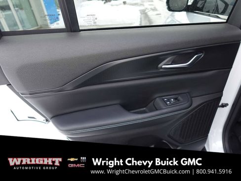 Used 2023 Jeep Grand Cherokee Altitude image 23