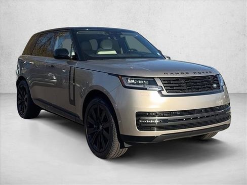 New 2025 Land Rover Range Rover SE image 3