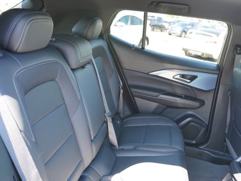 Used 2024 Chevrolet Equinox EV LT AWD/4WD image 13