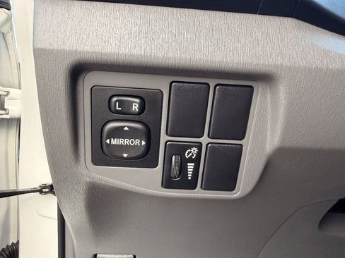 Used 2010 Toyota Prius Two FWD image 36