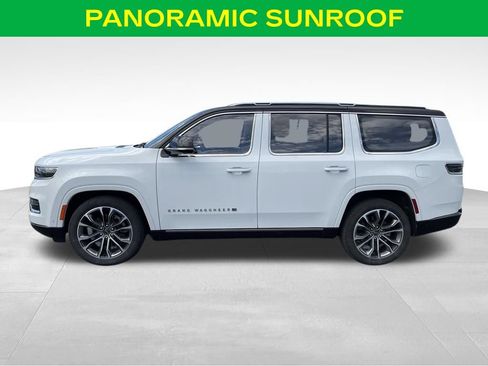 Used 2024 Jeep Grand Wagoneer Series III w/ Rear Seat Video Group 1 AWD/4WD image 7