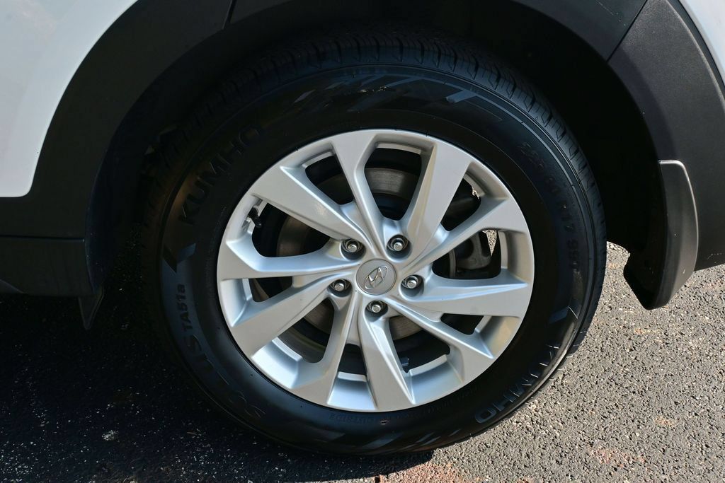 Used 2020 Hyundai Tucson Value FWD image 19