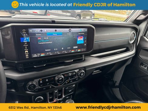 Used 2024 Jeep Wrangler High Altitude image 14