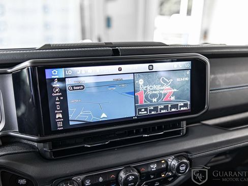 Used 2024 Jeep Wrangler High Altitude AWD/4WD image 24
