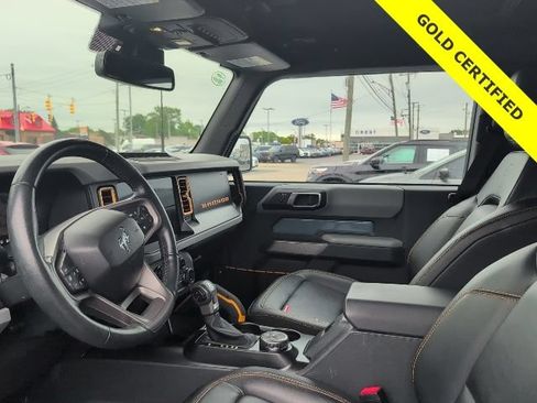 Certified 2023 Ford Bronco Badlands w/ Sasquatch Package AWD/4WD image 8