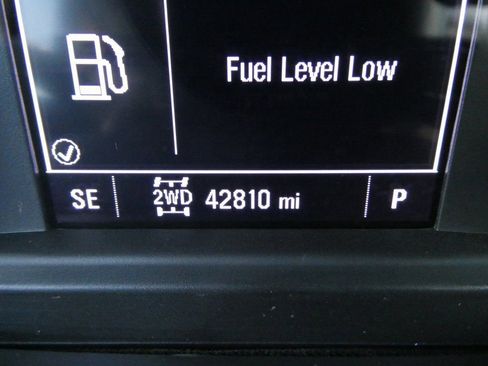 Certified 2025 Chevrolet Silverado 1500 Custom image 30