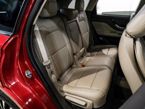Used 2022 Lincoln Corsair AWD w/ Premium Package image 36