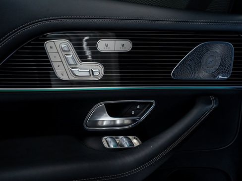 Used 2021 Mercedes-Benz Maybach GLS 600 Maybach GLS 600 image 57