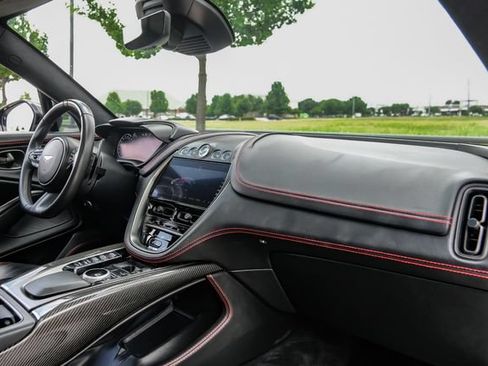Used 2021 Aston Martin DBX AWD/4WD image 16