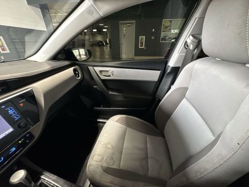 Used 2017 Toyota Corolla LE w/ Carpet Mat Package (TMS) image 3