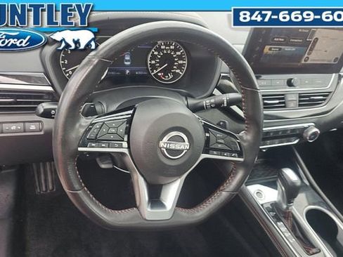 Used 2024 Nissan Altima 2.5 SR w/ SR Premium Package image 8