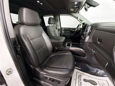 Used 2019 Chevrolet Silverado 1500 LTZ image 24