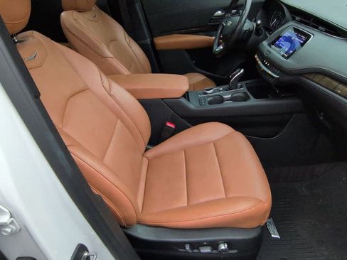 Used 2020 Cadillac XT4 Premium Luxury image 23