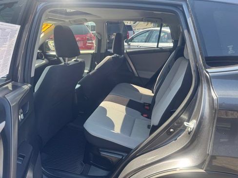 Used 2016 Toyota RAV4 XLE AWD/4WD image 12