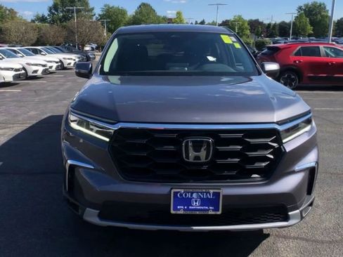New 2025 Honda Pilot EX-L image 3