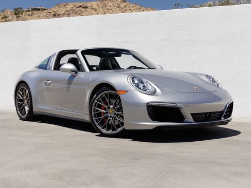 Certified 2017 Porsche 911 Targa 4S AWD/4WD image 9