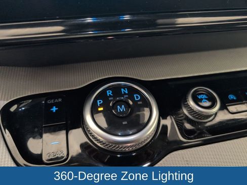 Certified 2025 Ford Expedition Active image 29