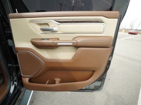 Used 2019 RAM 1500 Laramie image 94