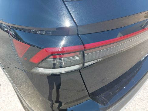 Used 2025 Volkswagen Taos S image 36