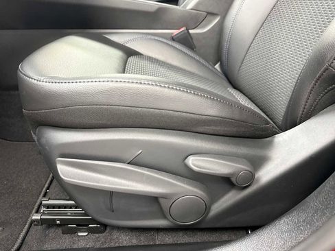 New 2026 Jeep Compass Latitude image 14