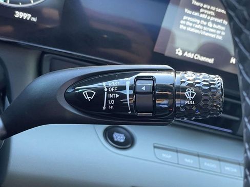 Certified 2025 Hyundai Elantra Limited image 24