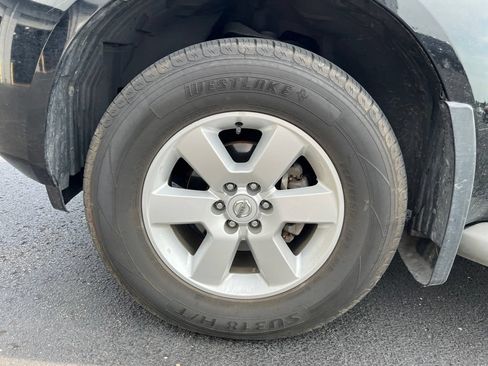 Used 2012 Nissan Pathfinder SV AWD/4WD image 9