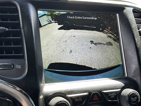 Used 2018 Jeep Grand Cherokee Limited RWD image 22
