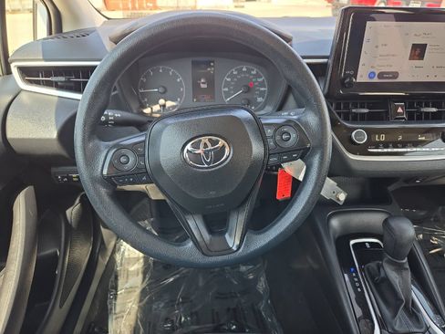 Used 2025 Toyota Corolla LE FWD image 13