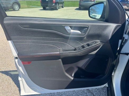 Used 2023 Ford Escape ST-Line w/ Tech Pack #1 image 10