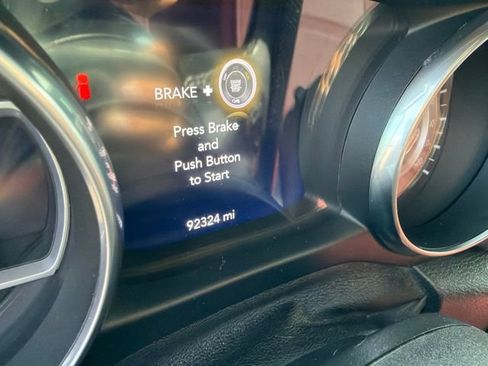 Used 2019 Jeep Wrangler Unlimited Sport S AWD/4WD image 5
