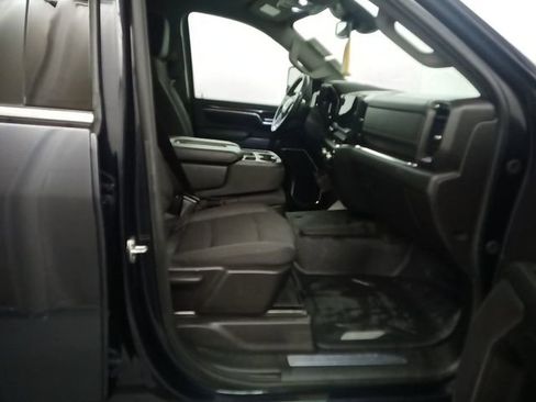 Used 2024 GMC Sierra 2500 SLE AWD/4WD image 4
