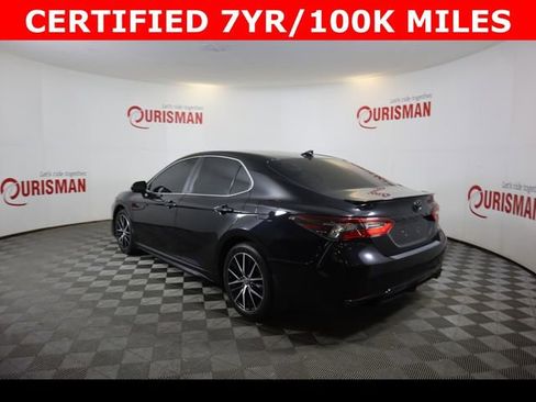 Used 2024 Toyota Camry SE FWD image 8