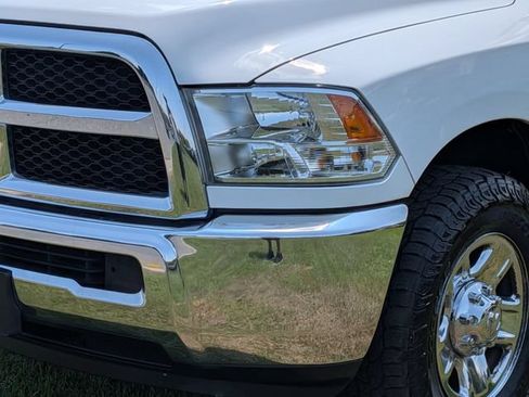 Used 2018 RAM 2500 SLT RWD image 9