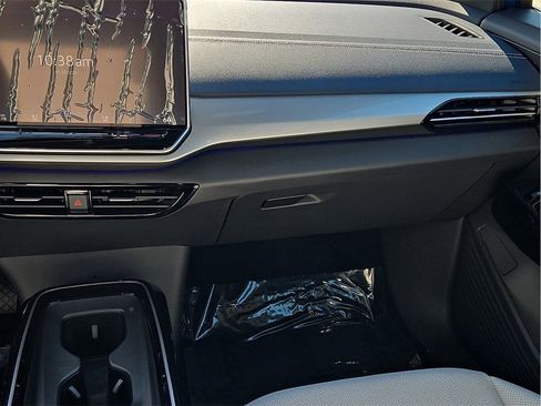 New 2026 Volkswagen ID.4 Pro S Plus image 15