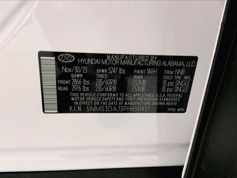 Used 2023 Hyundai Santa Fe SEL w/ Premium Package image 18