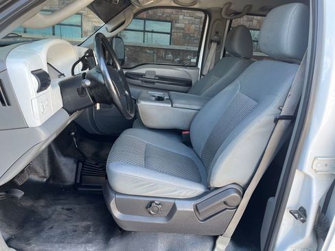 Used 2006 Ford F250 XLT image 10