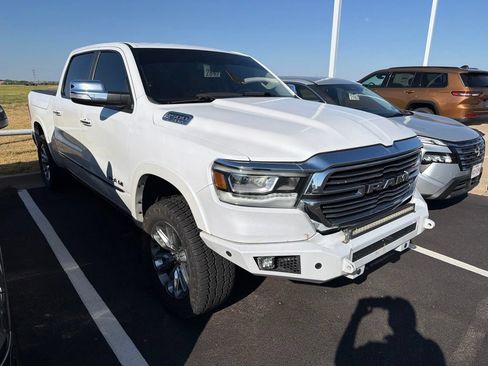 Used 2020 RAM 1500 Laramie AWD/4WD image 7