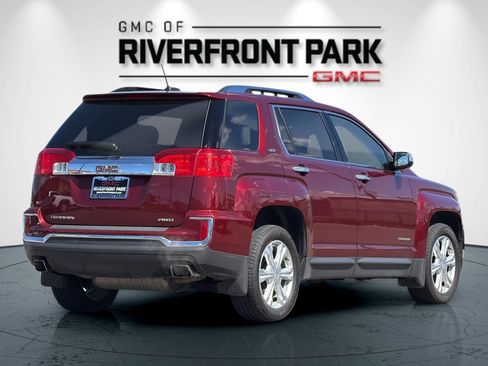 Used 2017 GMC Terrain SLT w/ Driver Alert Package I AWD/4WD image 3