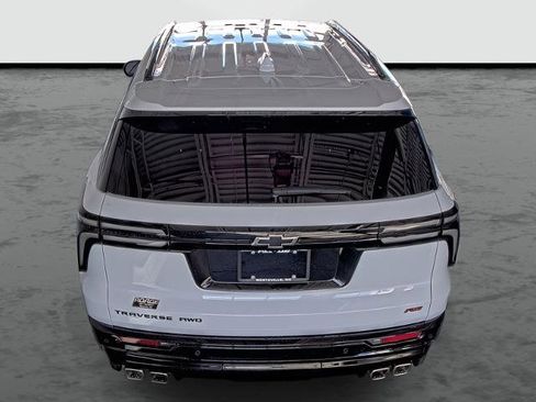 New 2026 Chevrolet Traverse RS image 3
