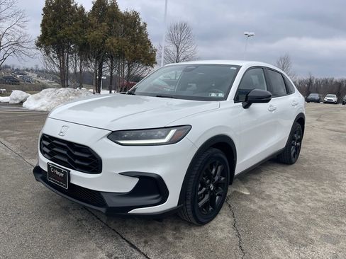 Used 2024 Honda HR-V Sport image 8