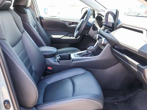 Used 2023 Toyota RAV4 XLE Premium FWD image 17