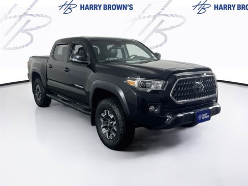 Used 2018 Toyota Tacoma TRD Off-Road AWD/4WD image 26