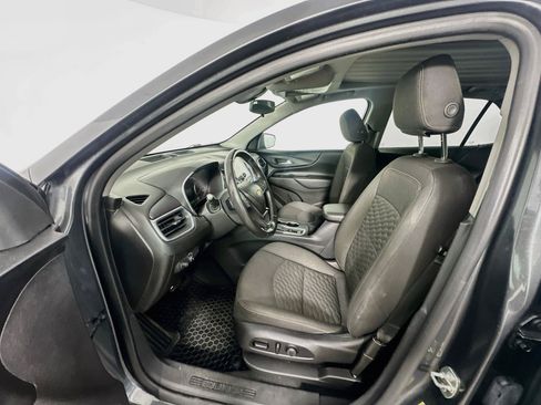 Used 2019 Chevrolet Equinox LT w/ Sun & Navigation Package FWD image 13