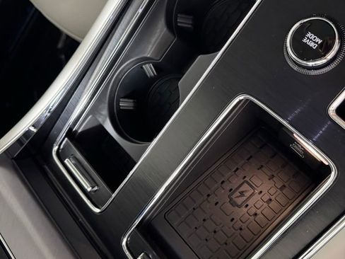 New 2026 Lincoln Aviator AWD image 32
