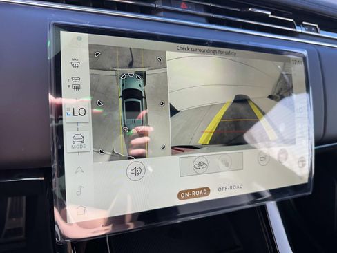 New 2026 Land Rover Range Rover Sport Dynamic SE image 16